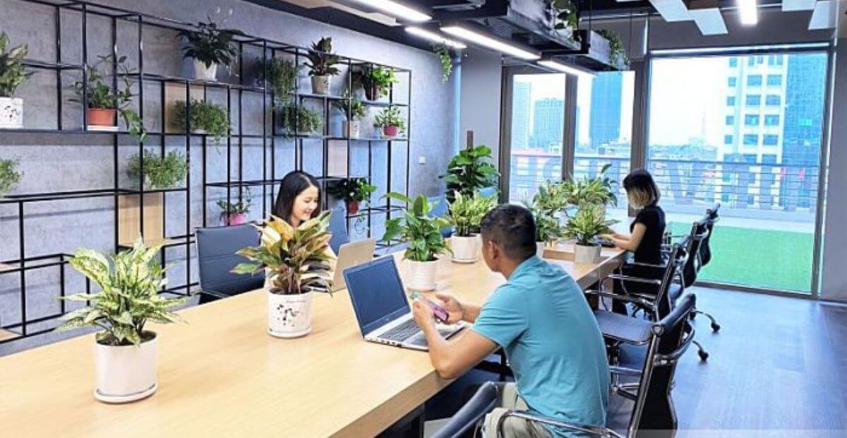 Bố trí kích thước bàn ghế làm việc trong không gian hạn chế