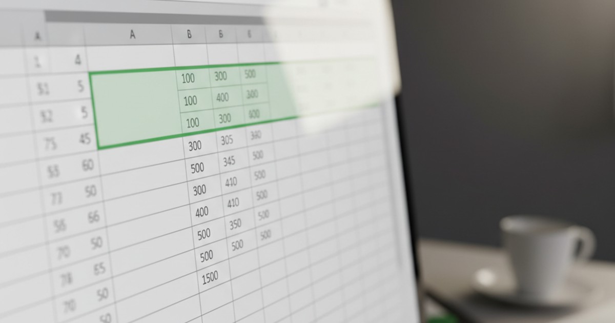 Cách dùng hàm SUM cho một vùng dữ liệu liên tục